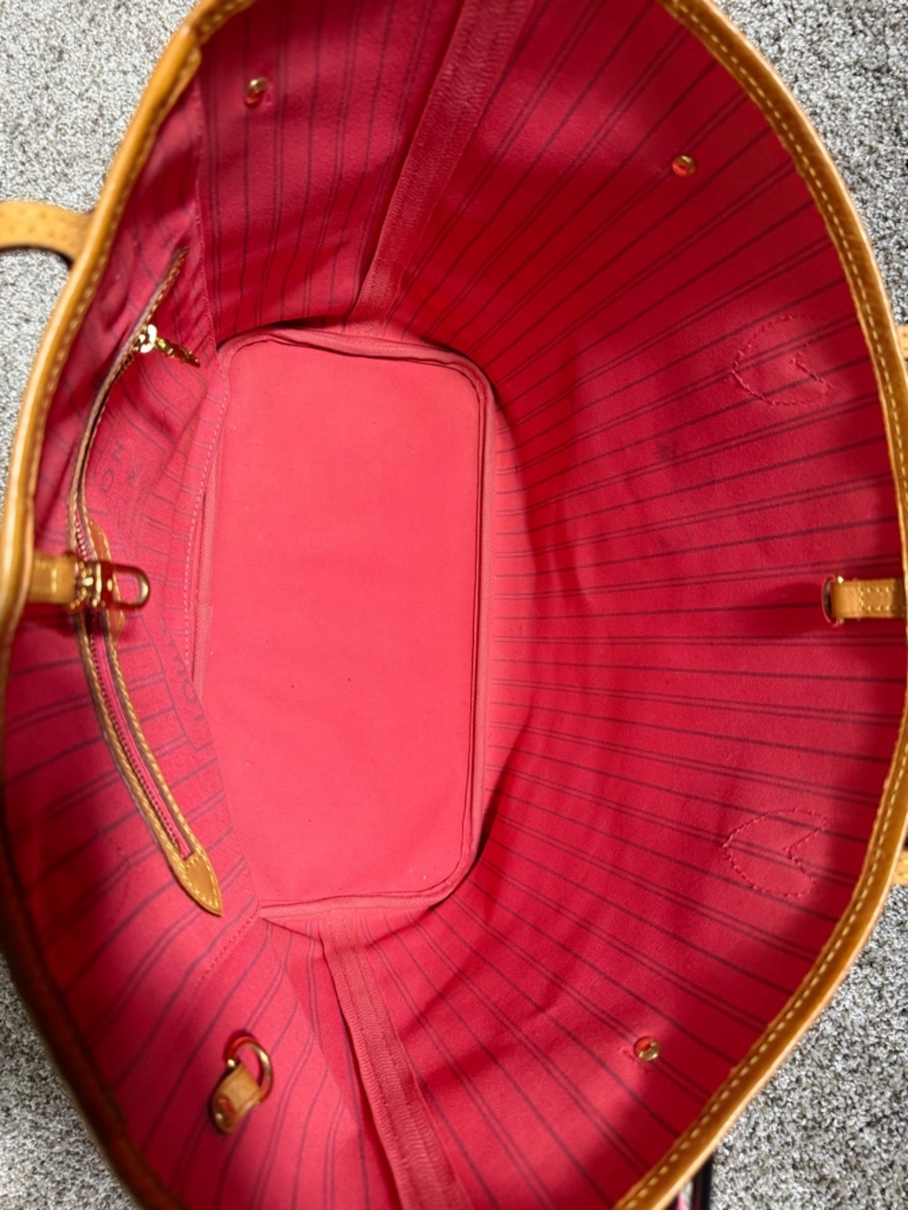 Louis Vuitton Pink Monogram Tote Bag COA included No Pouch - Picture 3 of 5